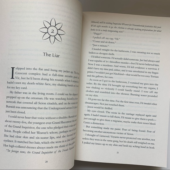 📖 The Bone Season by Samantha Shannon - Picture 4 of 8